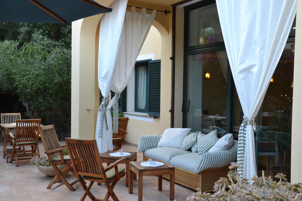 Hotel Villa Del Parco Λα Μανταλένα Εξωτερικό φωτογραφία