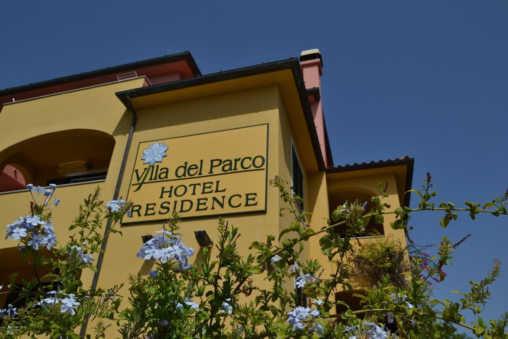 Hotel Villa Del Parco Λα Μανταλένα Εξωτερικό φωτογραφία